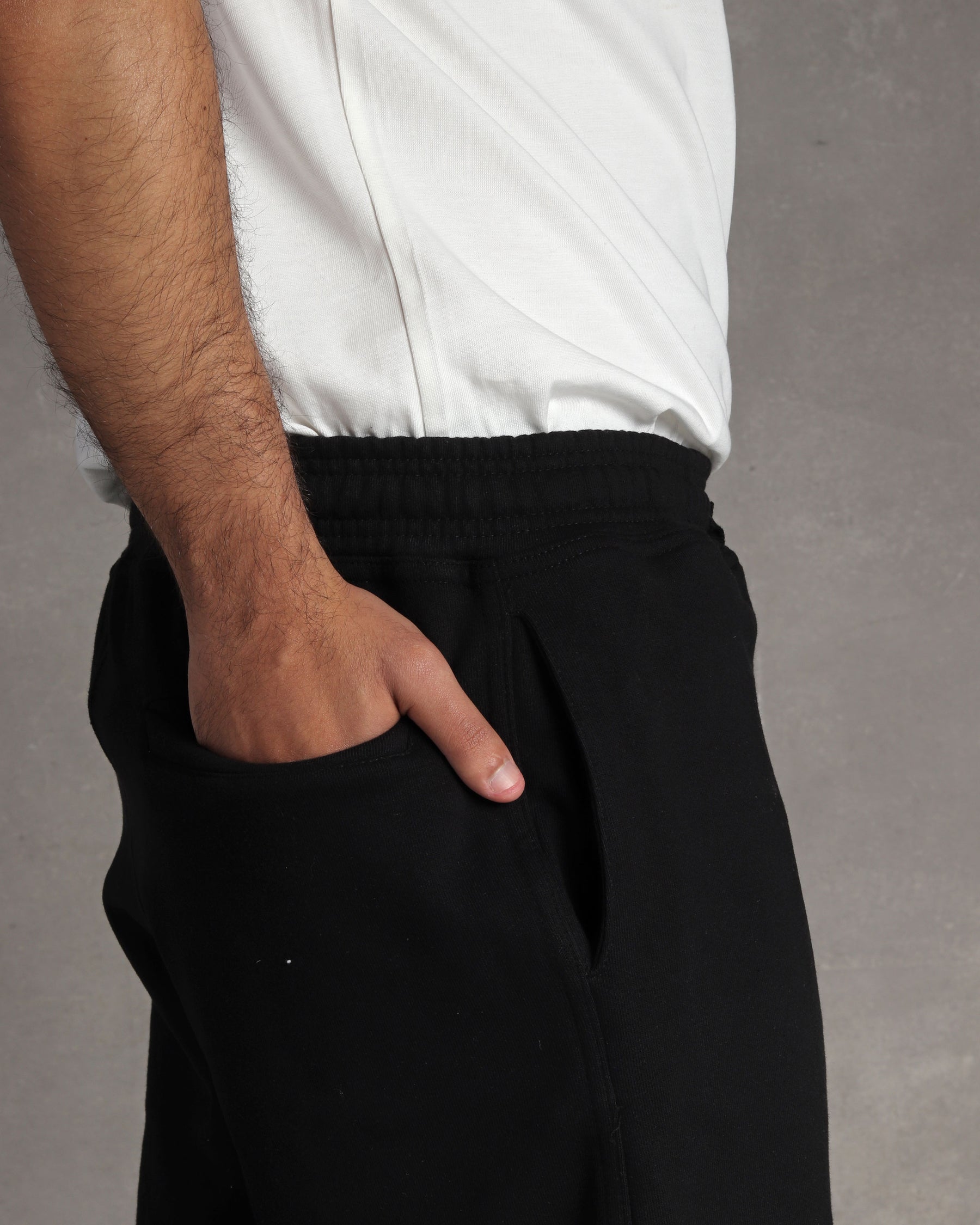 Black fleece jogger pant